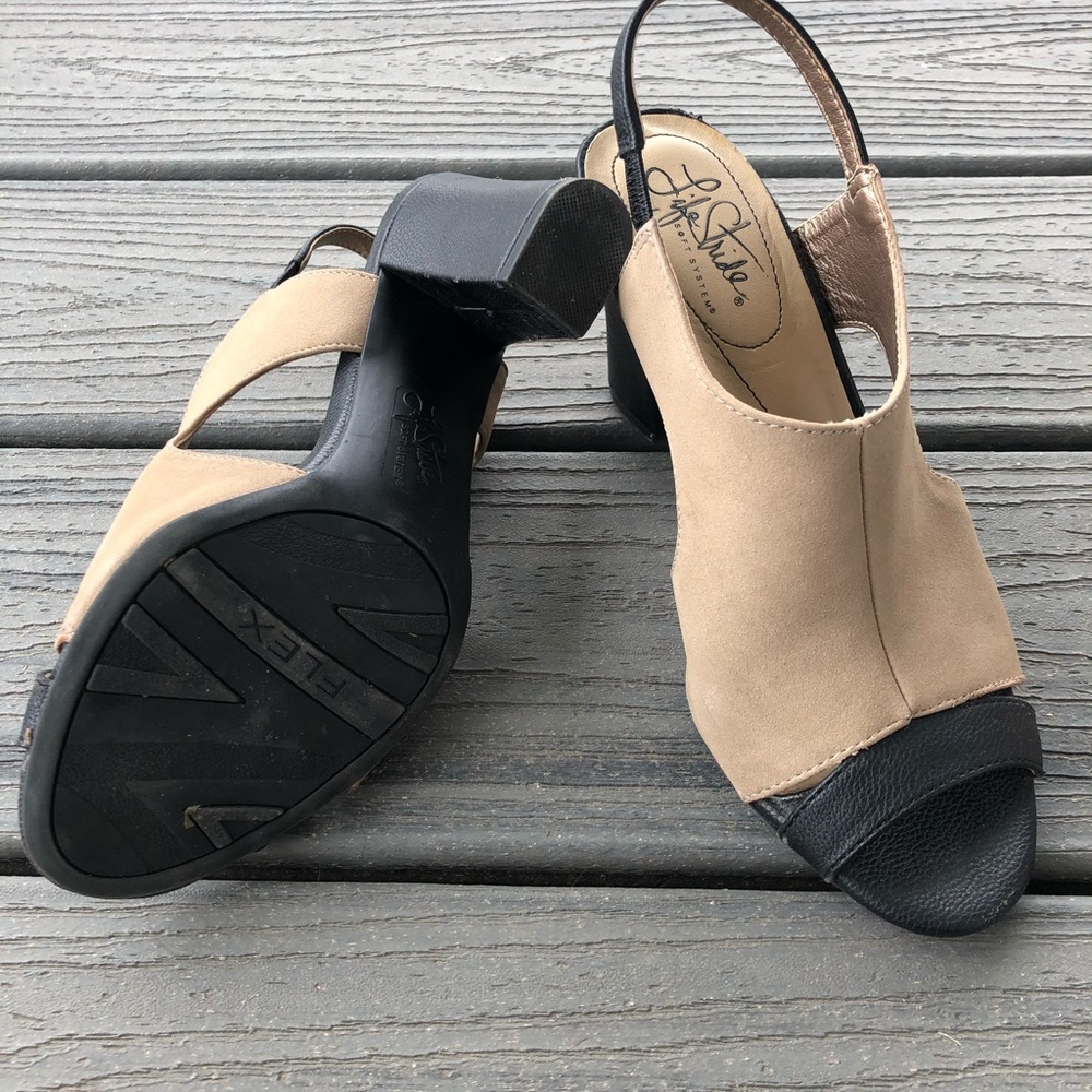 Life Stride Women’s sandals